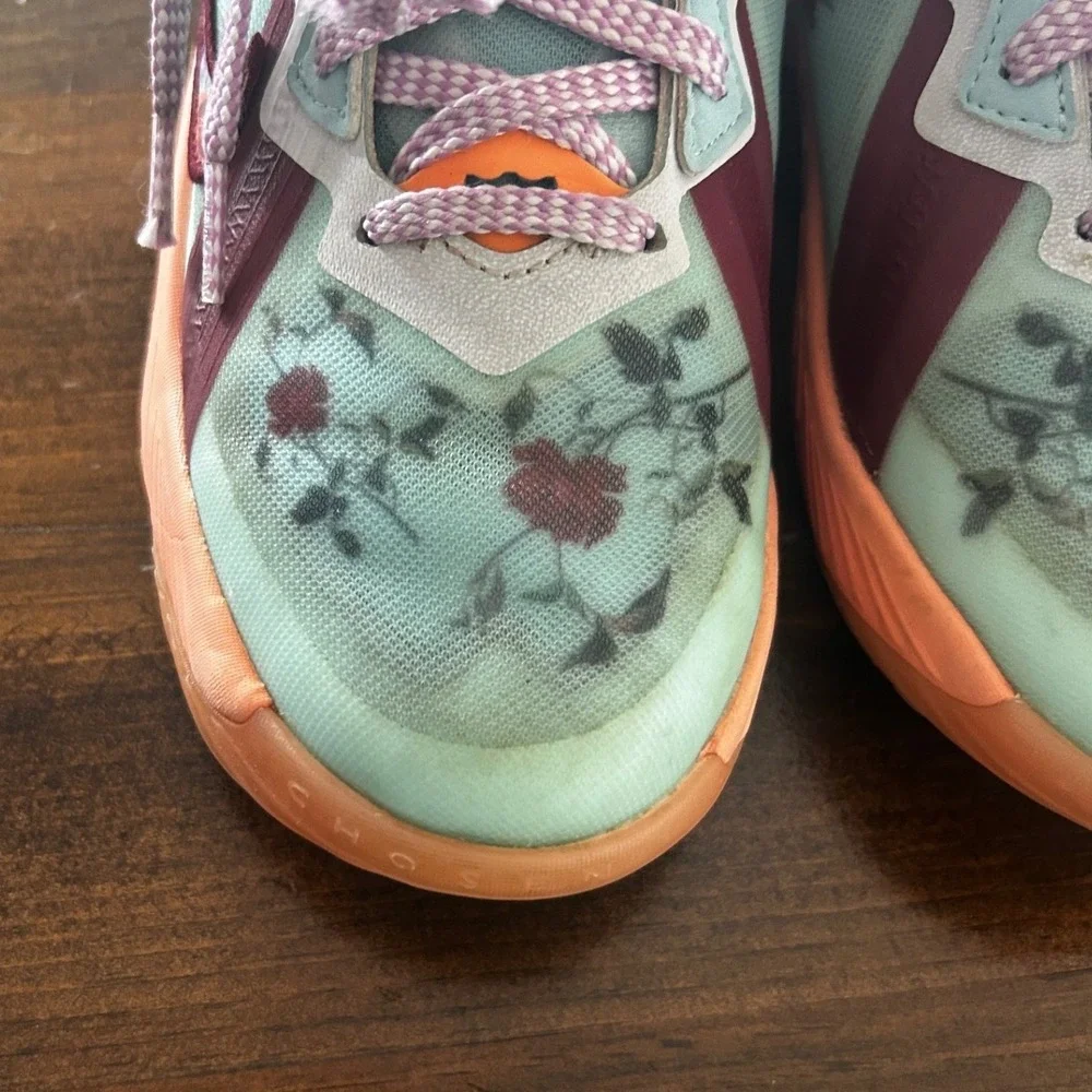 Nike LeBron 18 Low X Mimi Plange Basketball Sneakers Shoes Kids Size 3.5Y Floral